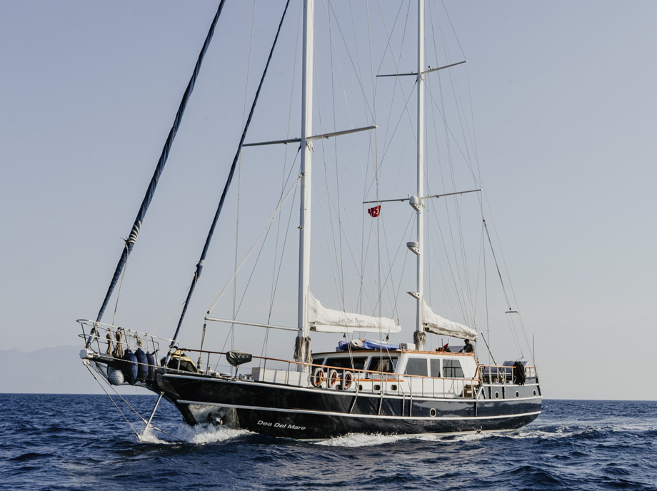 Naviga Yachting l Dea Del Mare