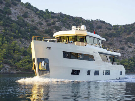 Naviga Yachting l Çınar Yıldızı l Motor Yacht Kiralama