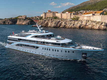 Naviga Yachting Ultra Lüks Motoryat Hırvatistan Tatil Keyfi