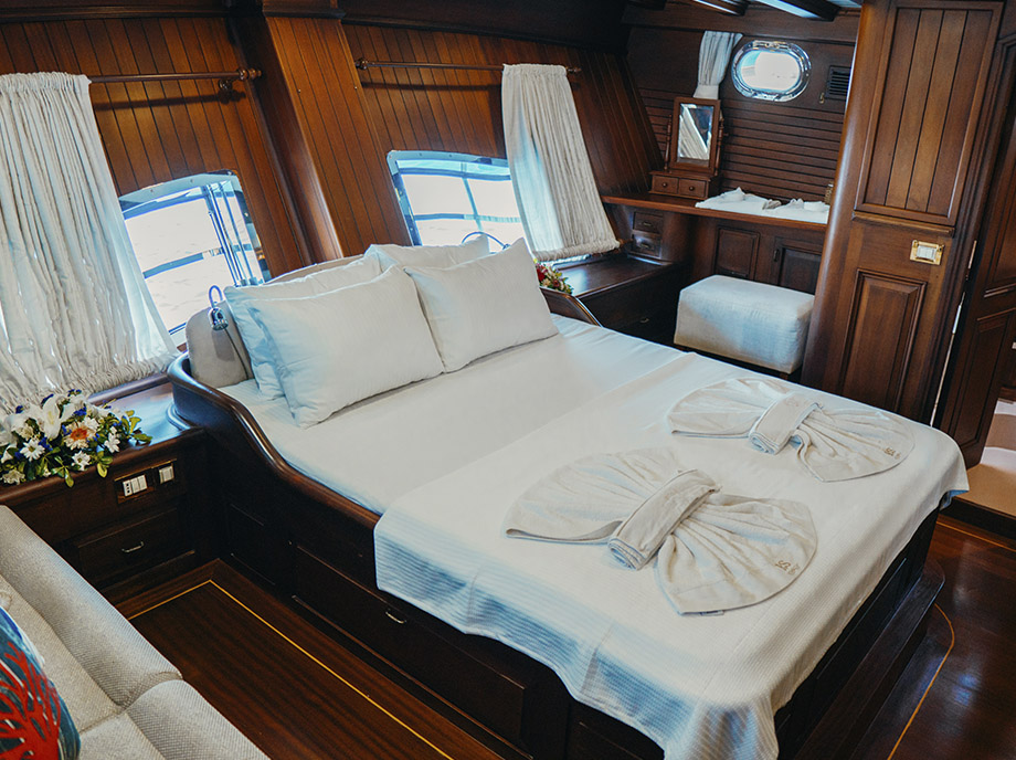 Naviga Yachting l Wicked Felina Deluxe Tekne ve Motor Yat Kiralama Fiyatları