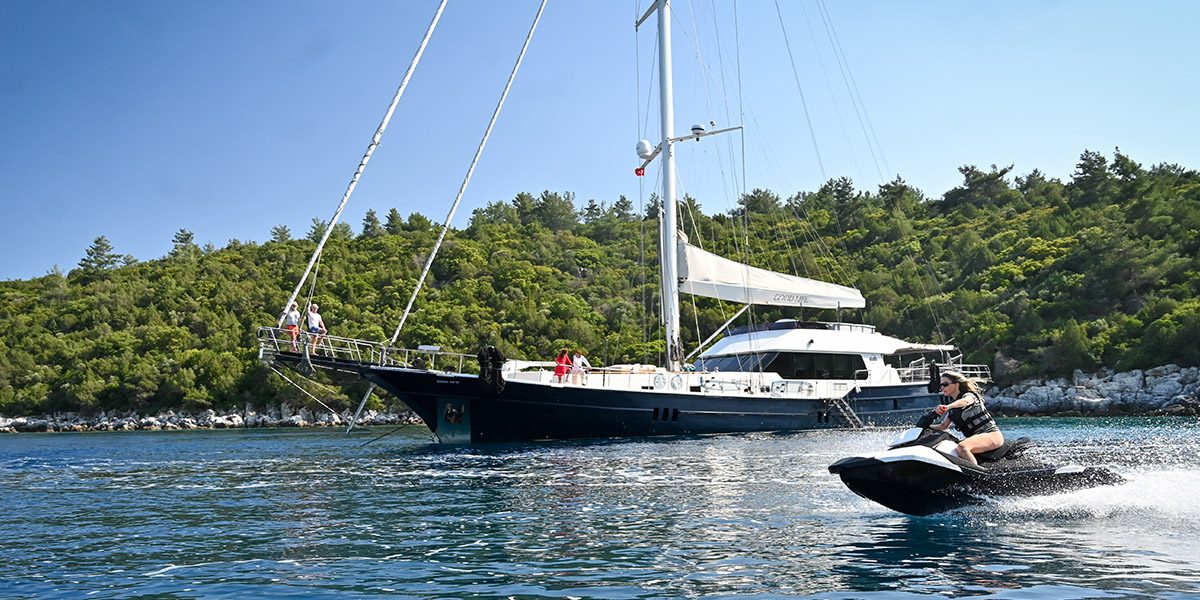 naviga-yachting-advie-whats-3